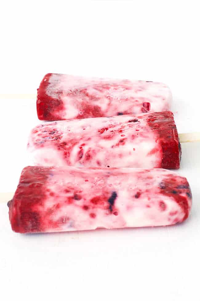 Mixed Berry Yoghurt Popsicles