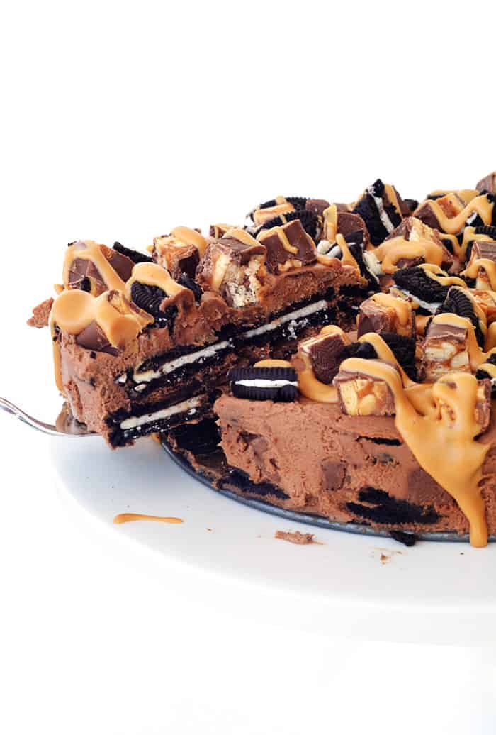 Snickers Peanut Butter Chocolate Oreo Icebox Cake